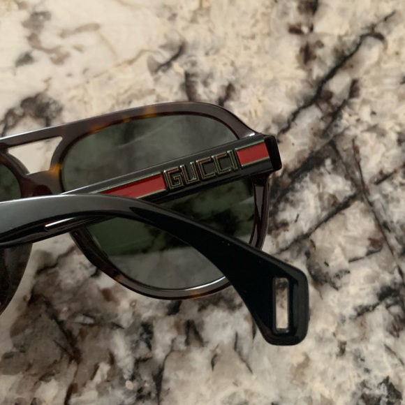 New GUCCI Havana Aviator Tortoise Sunglasses, Green & Red, Full Inclusion - Picture 6 of 16